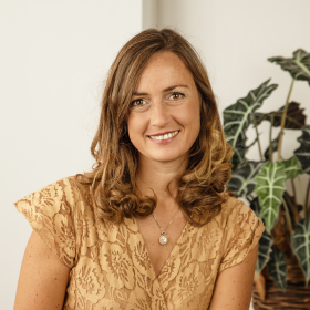 Doc. dr. Andreja Poljanec