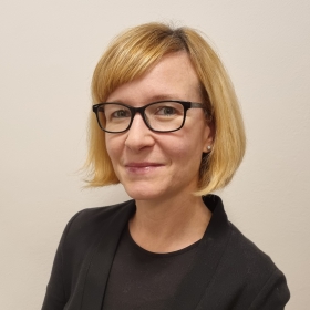 Maja Škof